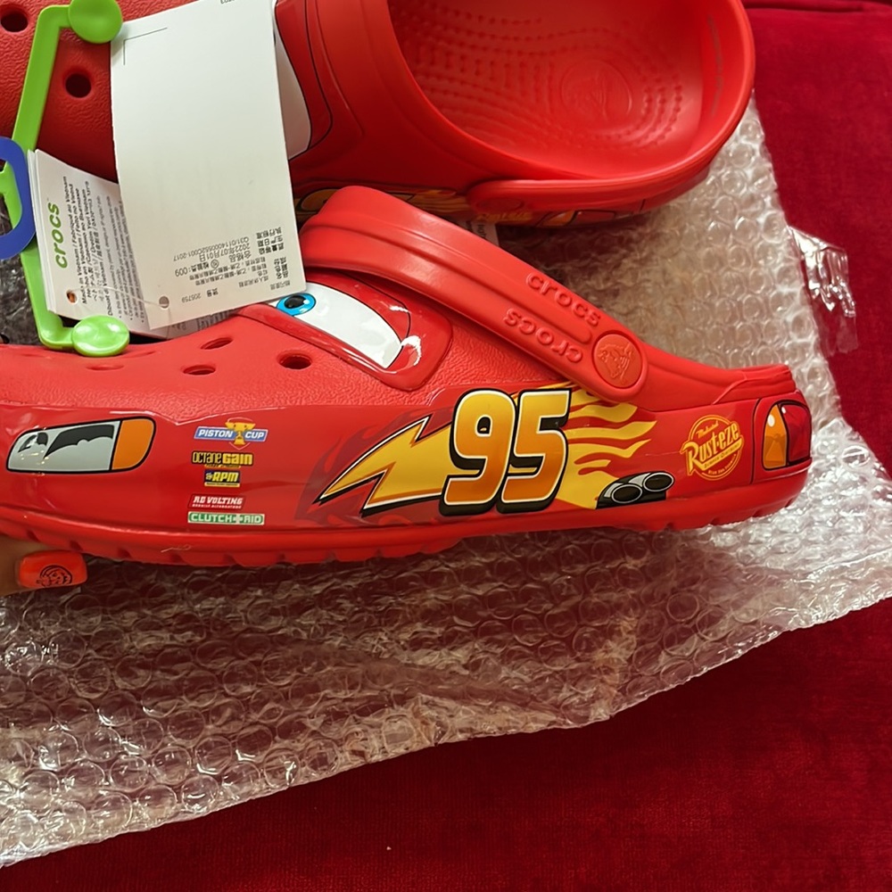 limited edition Cars lightning mcqueen adult crocs - Picture 3 of 3